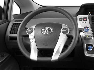 2014 Toyota Prius v Five