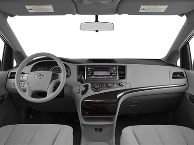 2014 Toyota Sienna L 7 Passenger