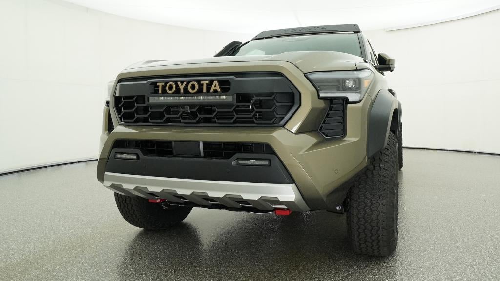 2026 Toyota Tacoma i-FORCE MAX Tacoma Trailhunter