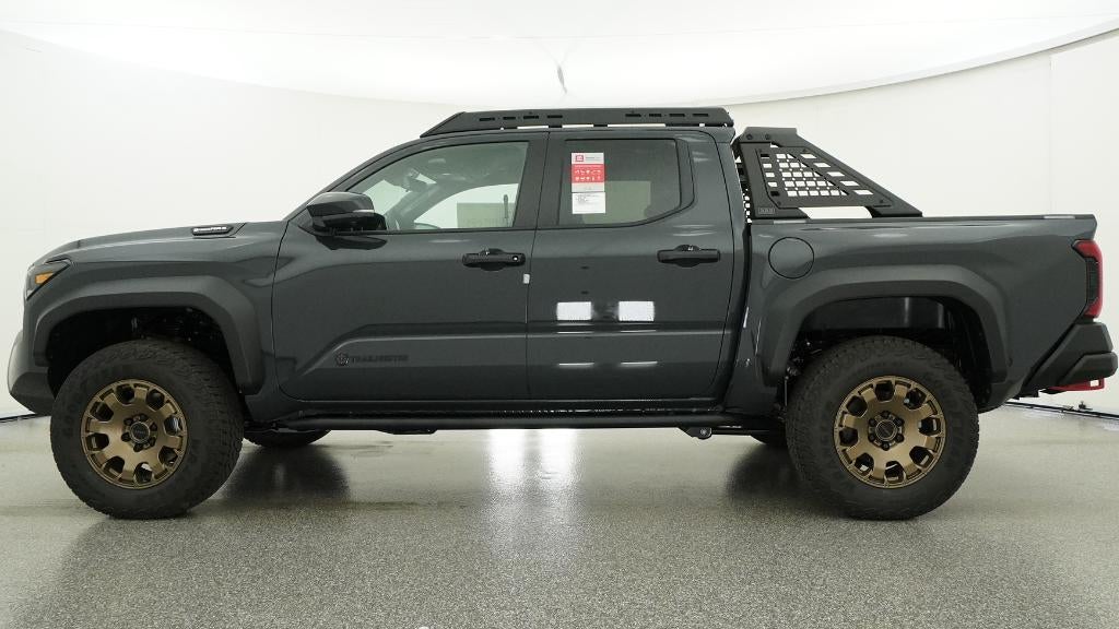 2026 Toyota Tacoma i-FORCE MAX Tacoma Trailhunter