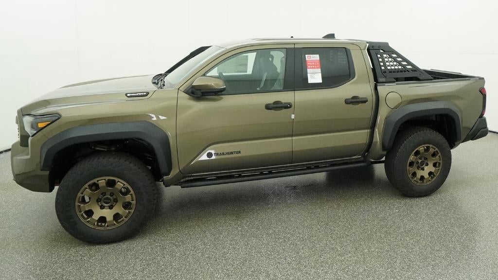 2026 Toyota Tacoma i-FORCE MAX Tacoma Trailhunter