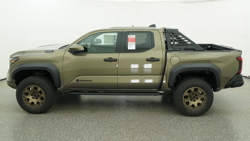 2026 Toyota Tacoma i-FORCE MAX Tacoma Trailhunter