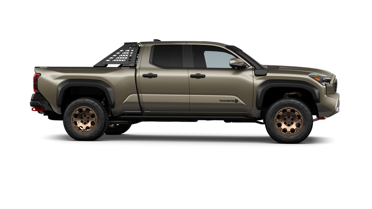 2025 Toyota Tacoma i-FORCE MAX Tacoma Trailhunter