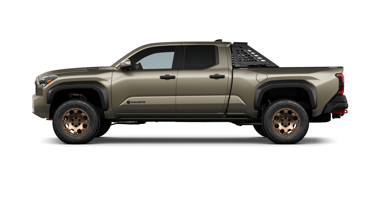 2025 Toyota Tacoma i-FORCE MAX Tacoma Trailhunter