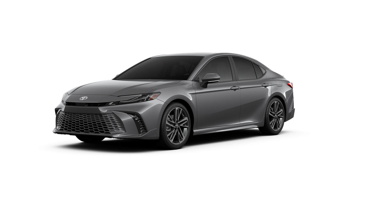 2026 Toyota Camry XSE Hybrid's photo