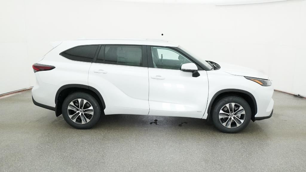 2026 Toyota Highlander Hybrid XLE