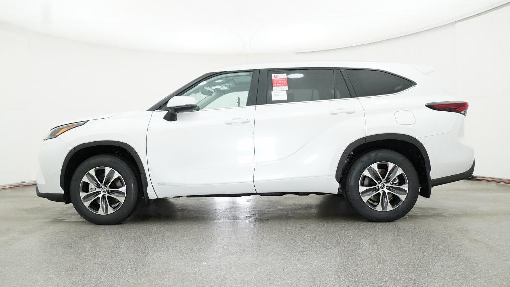 2026 Toyota Highlander Hybrid XLE