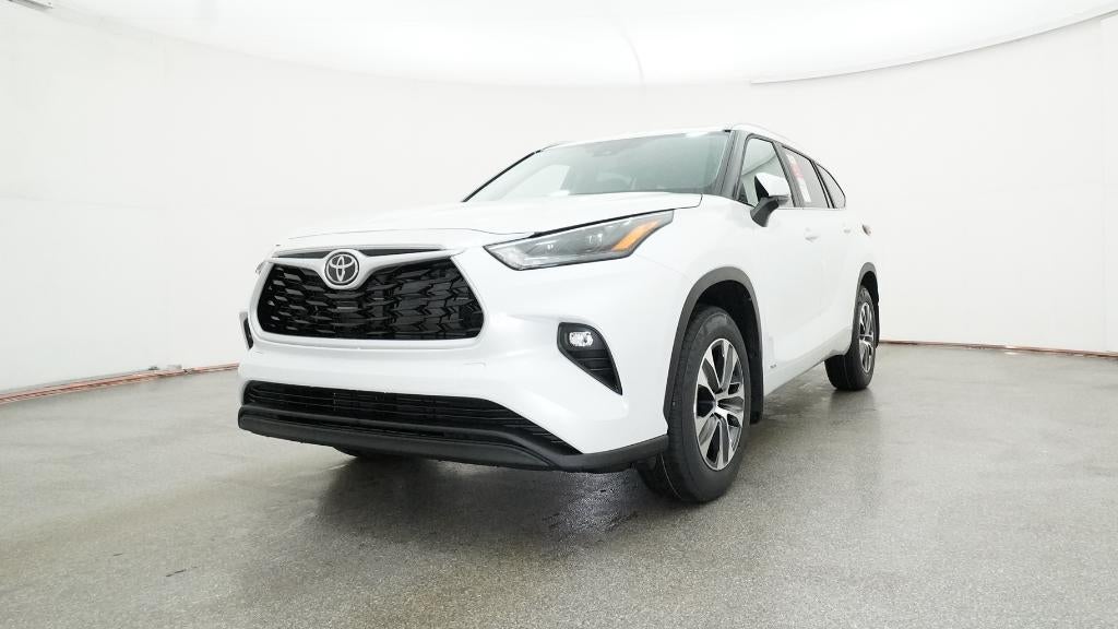 2026 Toyota Highlander Hybrid XLE