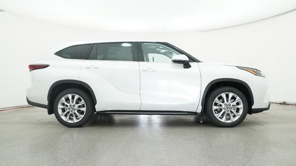 2026 Toyota Highlander Hybrid Limited