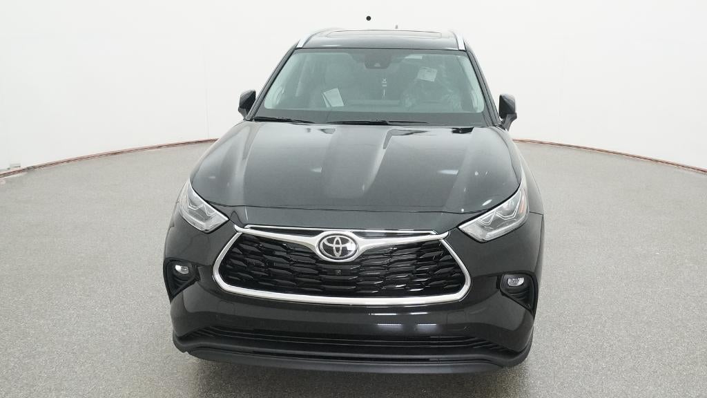 2026 Toyota Highlander Hybrid Limited