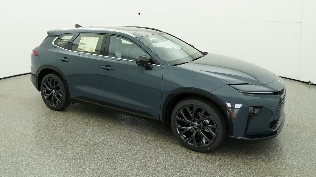 2026 Toyota Toyota Crown Signia Limited