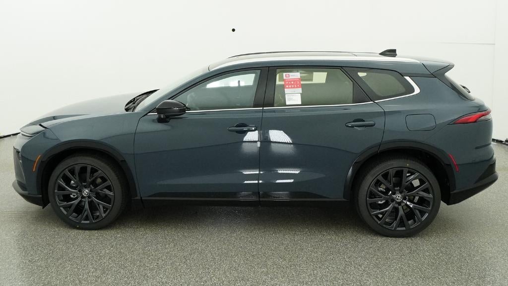 2026 Toyota Toyota Crown Signia Limited