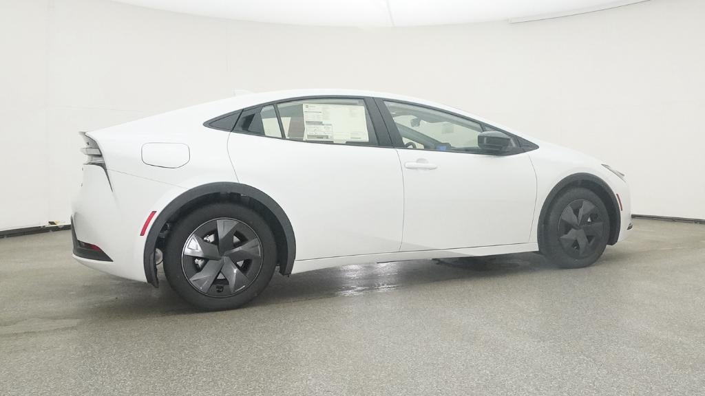 2025 Toyota Prius Plug-in Hybrid SE