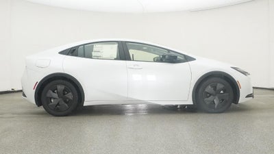 2025 Toyota Prius Plug-in Hybrid SE