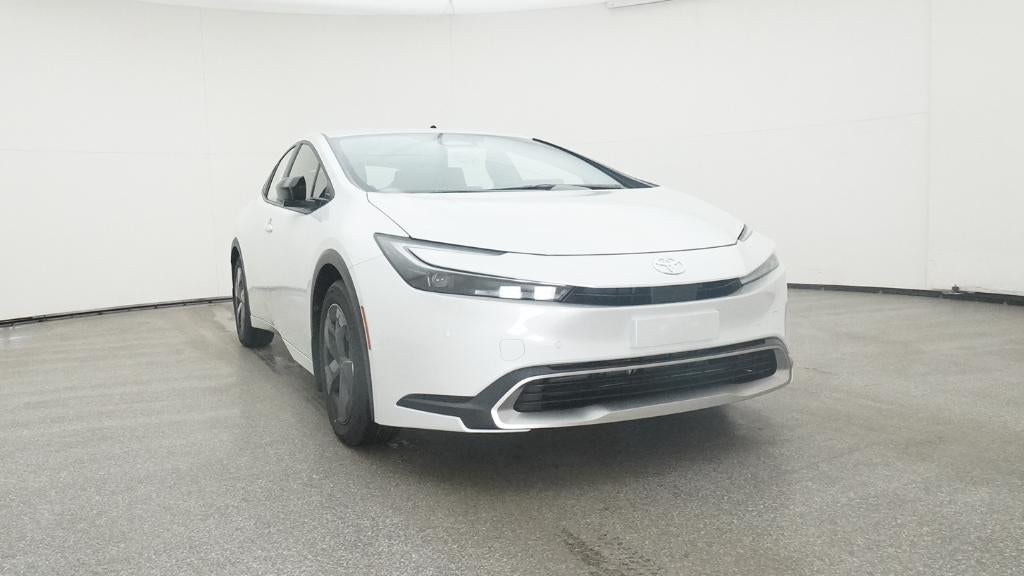 2025 Toyota Prius Plug-in Hybrid SE