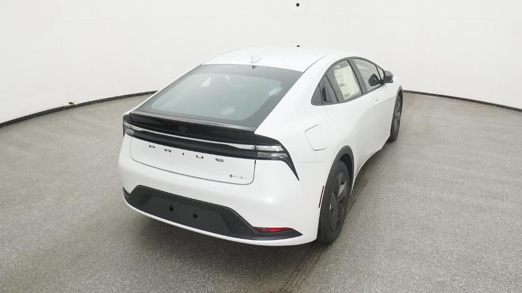 2025 Toyota Prius Plug-in Hybrid SE