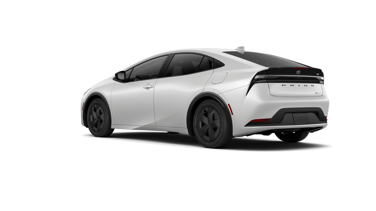 2027 Toyota Prius Plug-in Hybrid SE