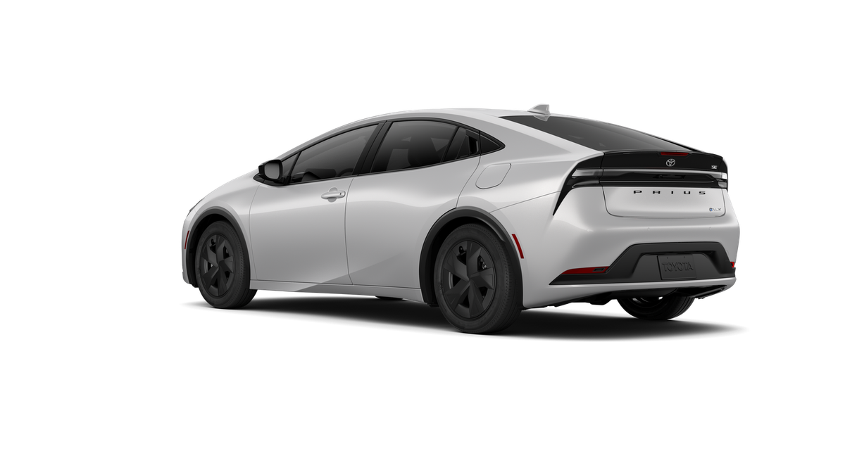 2027 Toyota Prius Plug-in Hybrid SE