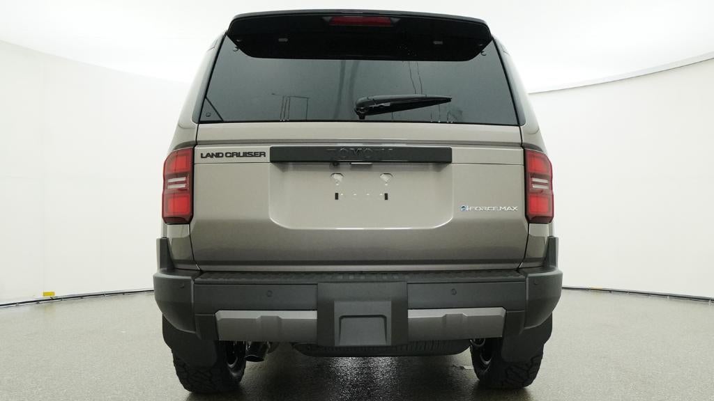 2026 Toyota Land Cruiser 4WD (Natl)