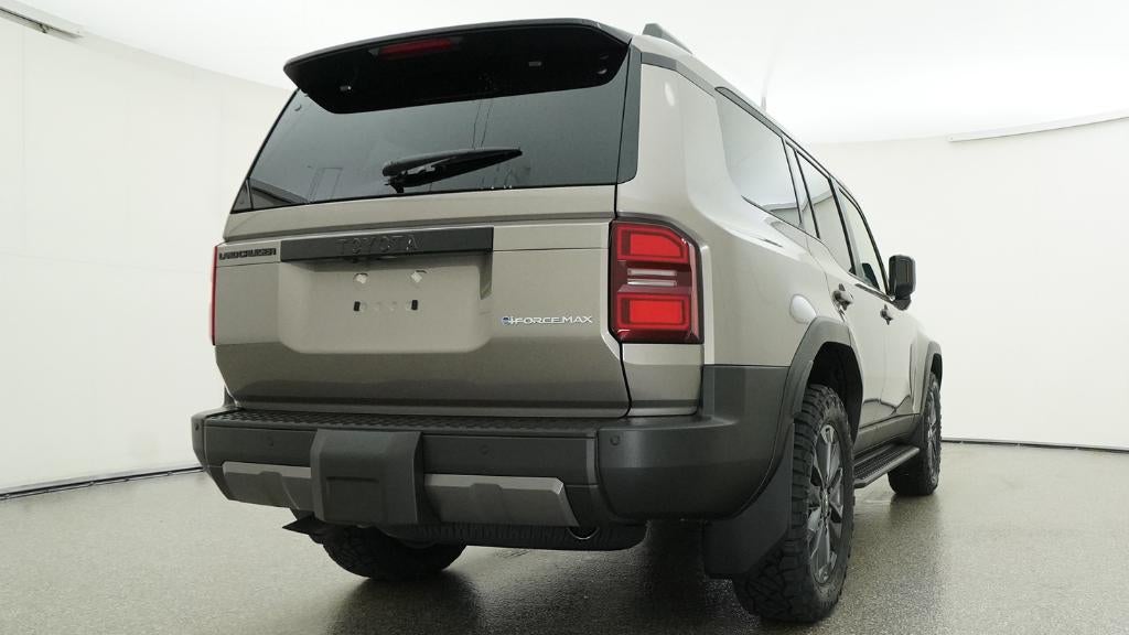 2026 Toyota Land Cruiser 4WD (Natl)