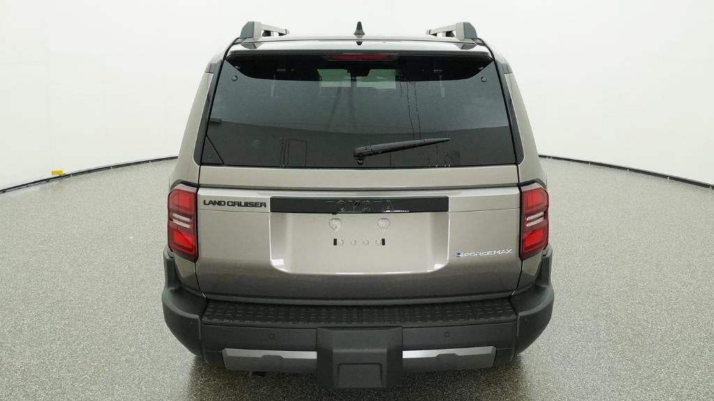 2026 Toyota Land Cruiser 4WD (Natl)