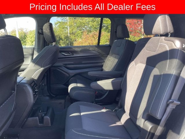 2025 Jeep Grand Cherokee L Laredo