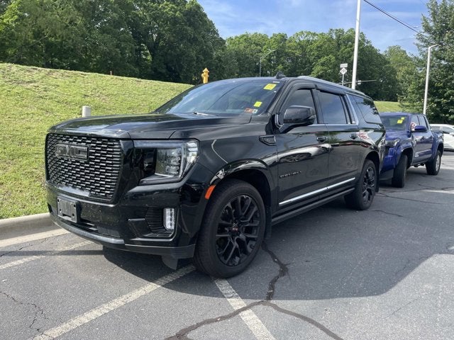 2023 GMC Yukon Denali's photo