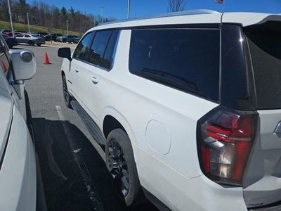 2023 Chevrolet Suburban LT