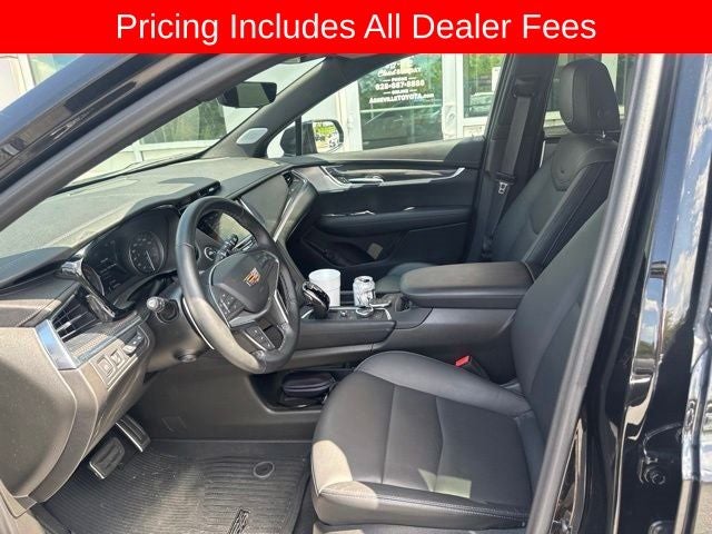2025 Cadillac XT5 Sport