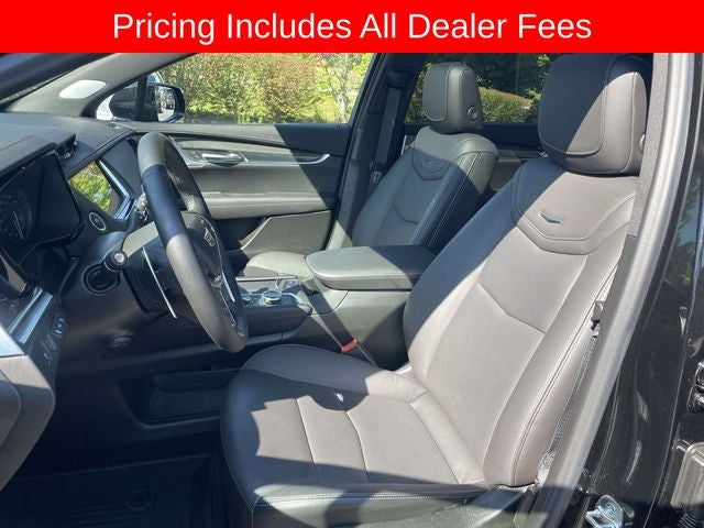 2025 Cadillac XT5 Sport