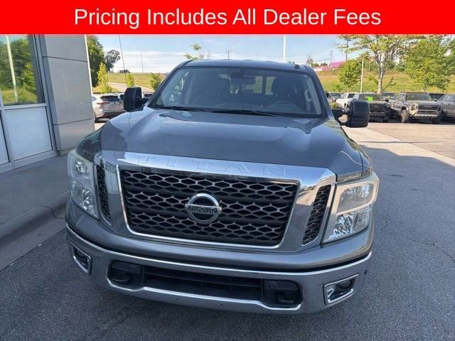 2017 Nissan Titan SV