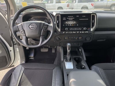 2025 Nissan Frontier SV