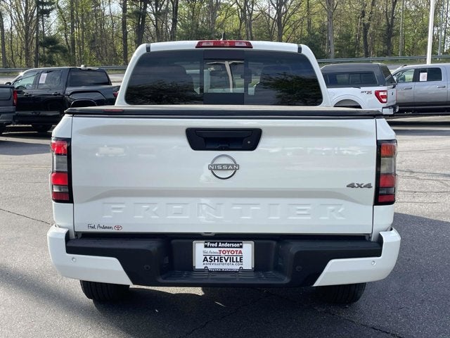 2025 Nissan Frontier SV