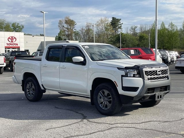 2025 Nissan Frontier SV