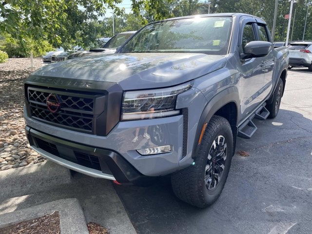 2024 Nissan Frontier PRO-4X Crew Cab 4X4's photo