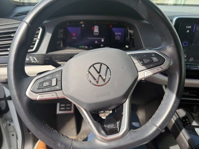 2024 Volkswagen Atlas Cross Sport 2.0T SEL Premium R-Line