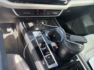 2024 Volkswagen Atlas Cross Sport 2.0T SEL Premium R-Line