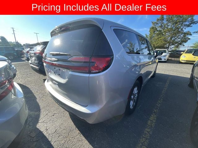 2024 Chrysler Pacifica Touring L