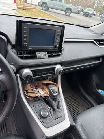 2022 Toyota RAV4 Hybrid XLE Premium