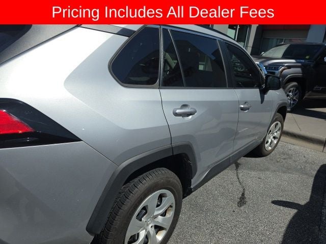 2020 Toyota RAV4 LE