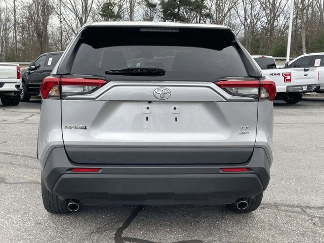 2024 Toyota RAV4 LE