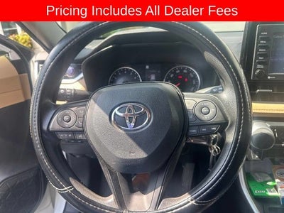 2022 Toyota RAV4 LE