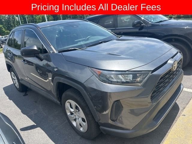2020 Toyota RAV4 LE FWD's photo