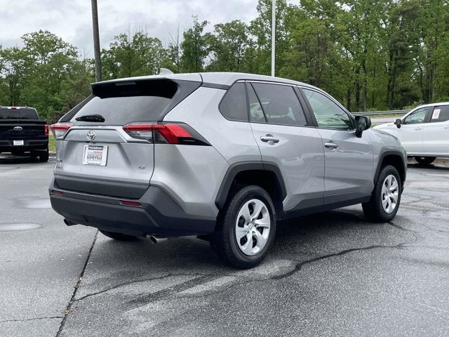 2024 Toyota RAV4 LE