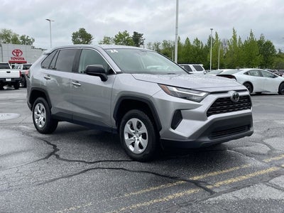 2024 Toyota RAV4 LE