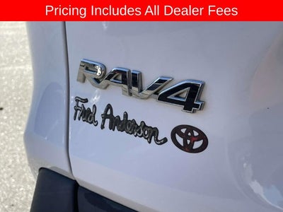 2020 Toyota RAV4 LE