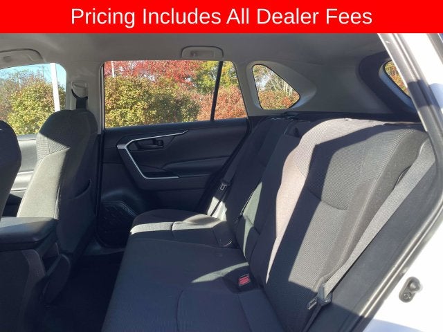 2020 Toyota RAV4 LE