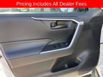 2020 Toyota RAV4 LE