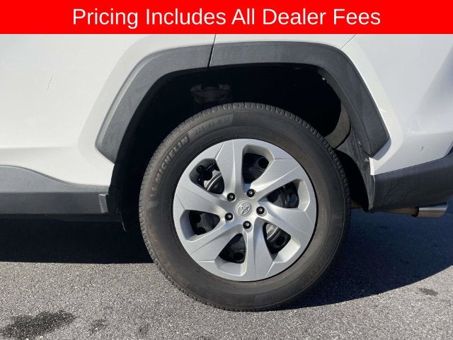 2020 Toyota RAV4 LE