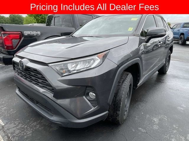 2021 Toyota RAV4 XLE AWD's photo